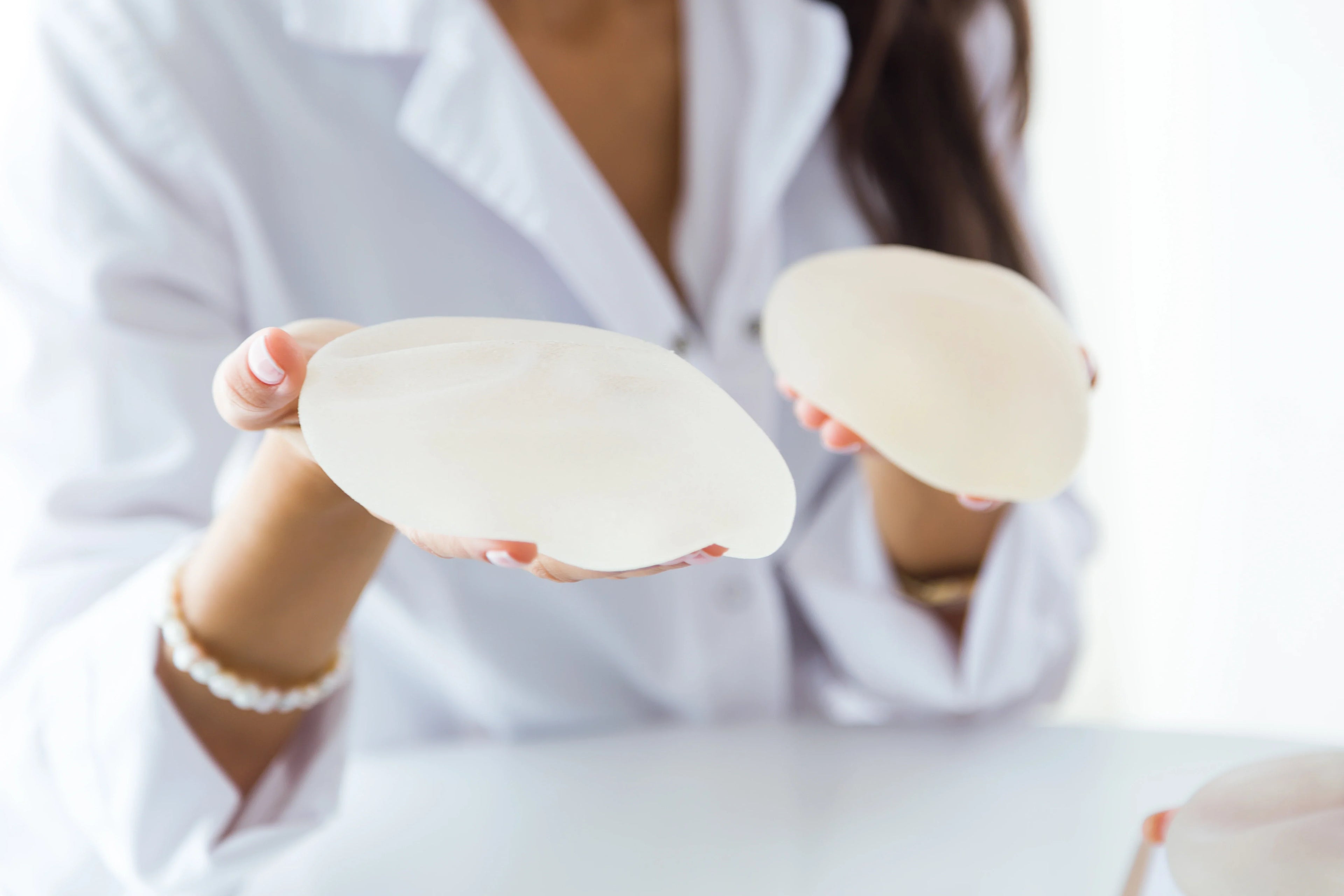 The 2025 Guide to Natural-Looking Results in Breast Augmentation